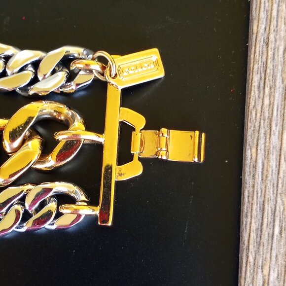 Exquisite Coach multistrand bracelet - Picture 12 of 15